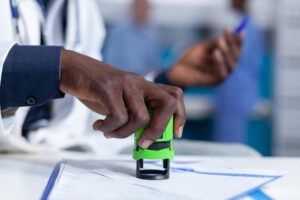 combien de lignes pour un tampon encreur de sociÃ©tÃ©